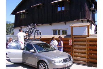 Rumānija Privát Vama Veche, Eksterjers